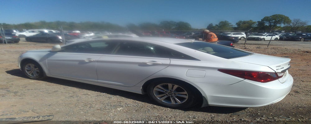 5NPEB4AC4DH677156 2013 HYUNDAI SONATA photo no. 3