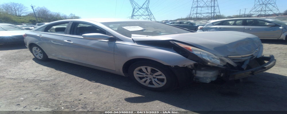 5NPEB4AC7BH064770 2011 HYUNDAI SONATA GLS photo no. 2