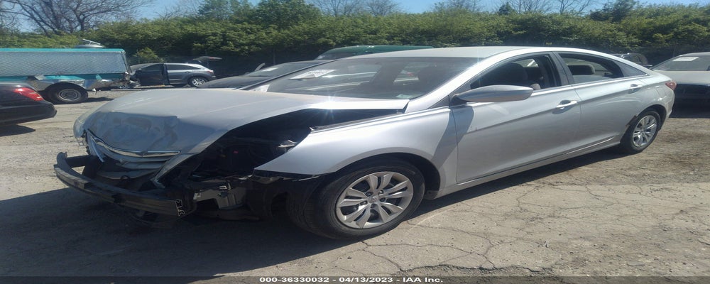 5NPEB4AC7BH064770 2011 HYUNDAI SONATA GLS photo no. 2