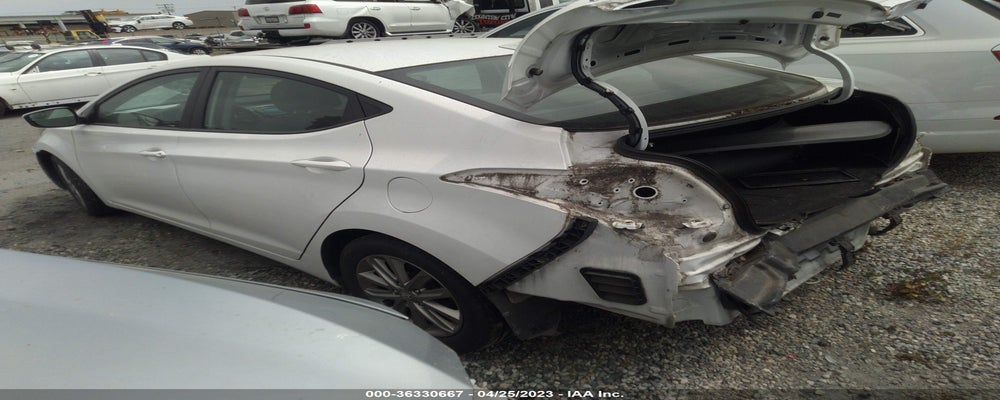 5NPDH4AE2EH528810 2014 HYUNDAI ELANTRA photo no. 3