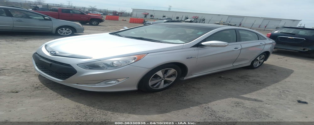 KMHEC4A4XBA007665 2011 HYUNDAI SONATA photo no. 2
