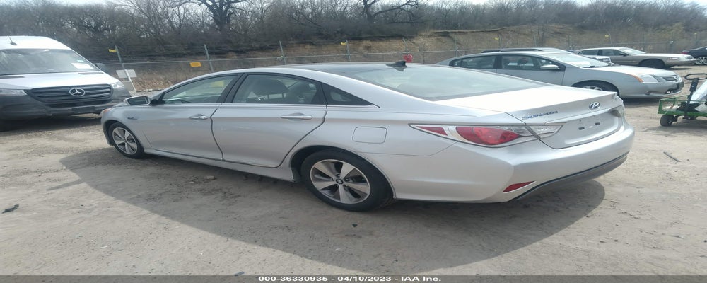 KMHEC4A4XBA007665 2011 HYUNDAI SONATA photo no. 3