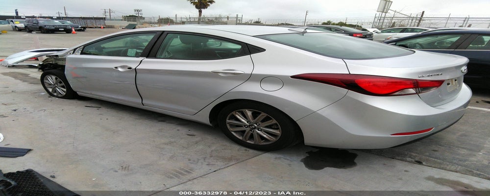 5NPDH4AE3GH660087 2016 HYUNDAI ELANTRA photo no. 3