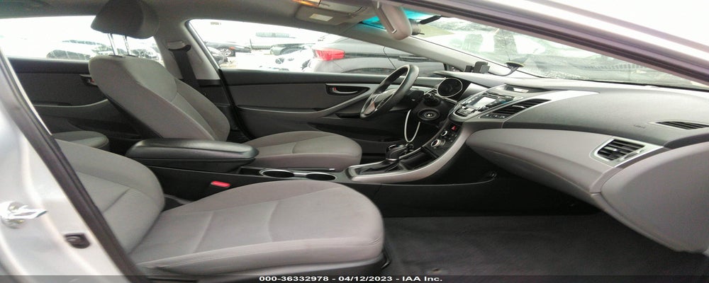 5NPDH4AE3GH660087 2016 HYUNDAI ELANTRA photo no. 5