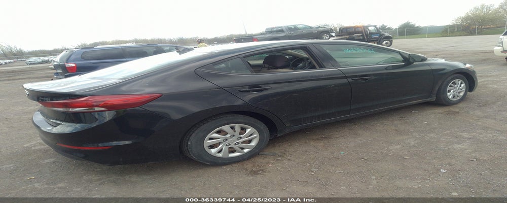 5NPD74LF6HH155719 2017 HYUNDAI ELANTRA photo no. 4