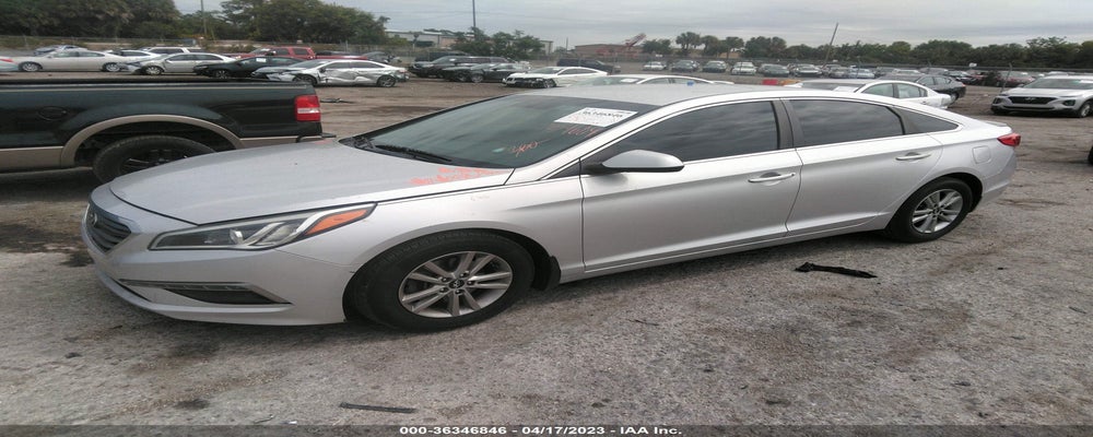 5NPE24AF2FH161715 2015 HYUNDAI SONATA photo no. 2