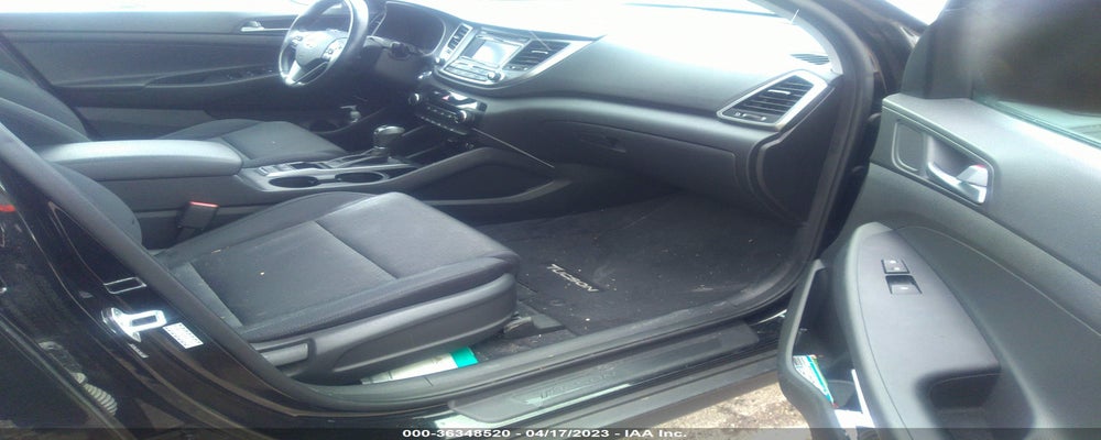 KM8J3CA28HU451299 2017 HYUNDAI TUCSON photo no. 5
