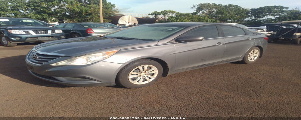 5NPEB4AC0BH171644 2011 HYUNDAI SONATA photo no. 2