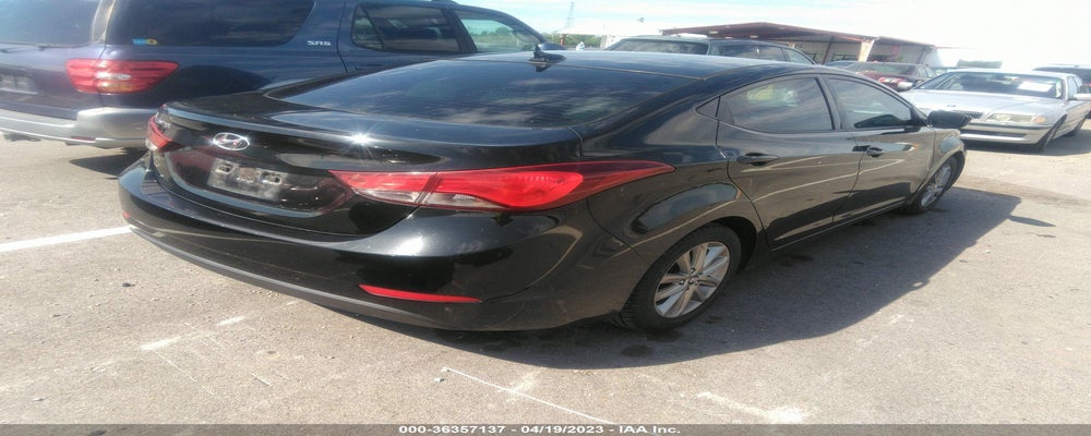 5NPDH4AE7GH741562 2016 HYUNDAI ELANTRA photo no. 4