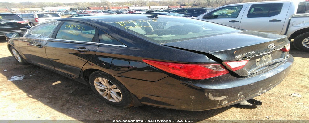 5NPEB4ACXBH262467 2011 HYUNDAI SONATA photo no. 3