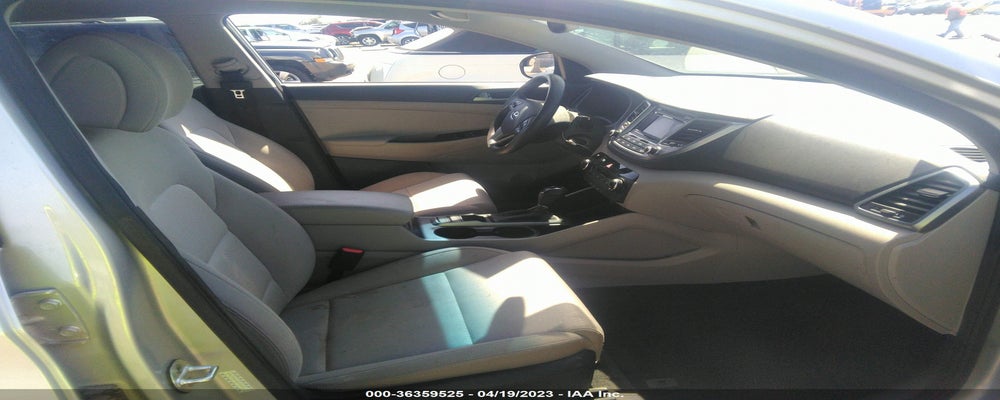 KM8J33A40GU236323 2016 HYUNDAI TUCSON photo no. 5