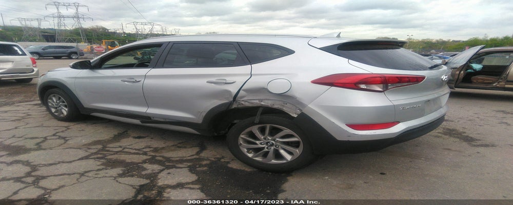 KM8J3CA43JU746799 2018 HYUNDAI TUCSON photo no. 3
