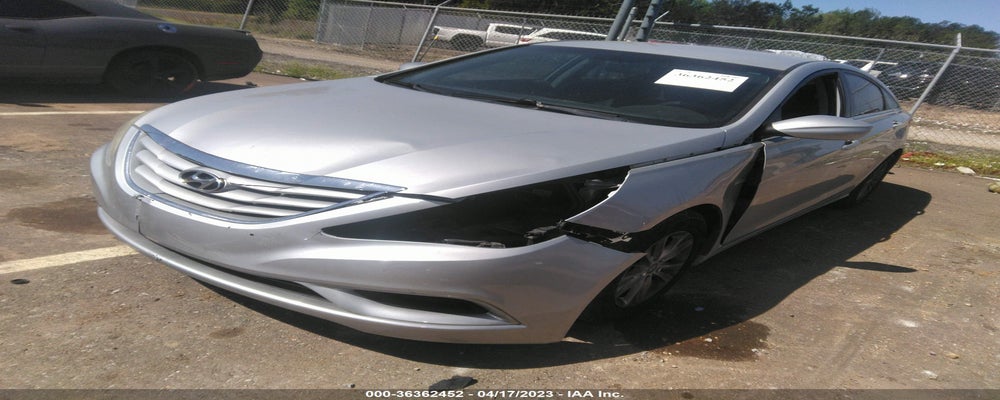 5NPEB4AC0BH025311 2011 HYUNDAI SONATA photo no. 2