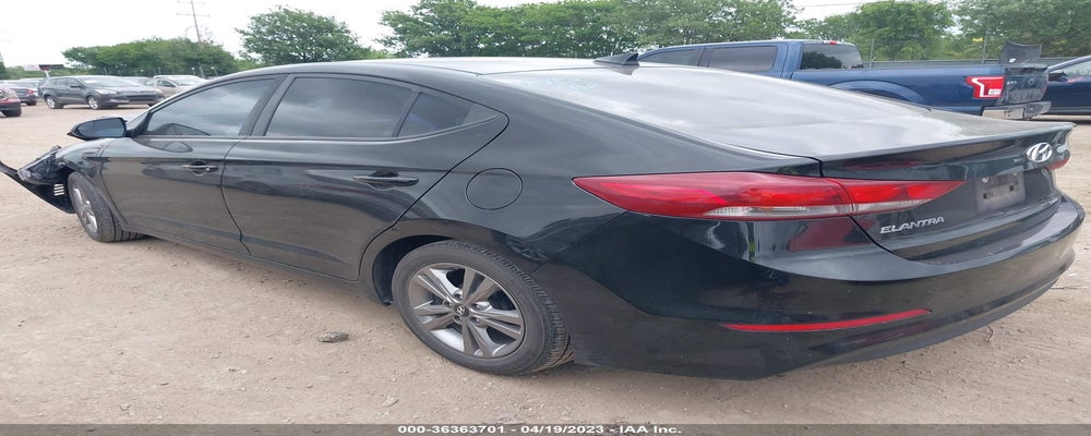 KMHD84LF0HU425932 2017 HYUNDAI ELANTRA photo no. 3