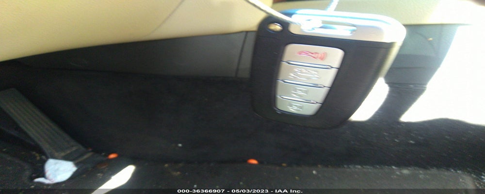 KMHGC4DD4CU154875 2012 HYUNDAI GENESIS photo no. 11