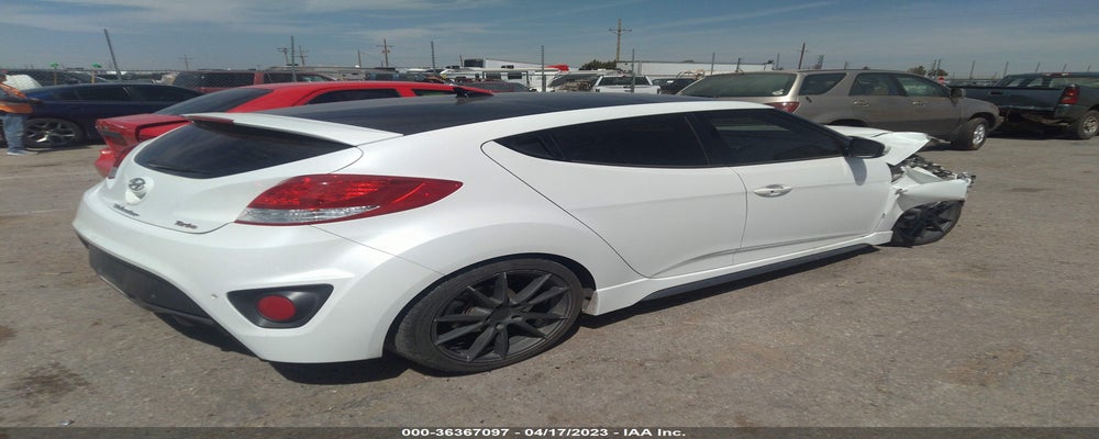 KMHTC6AE5GU299100 2016 HYUNDAI VELOSTER photo no. 4