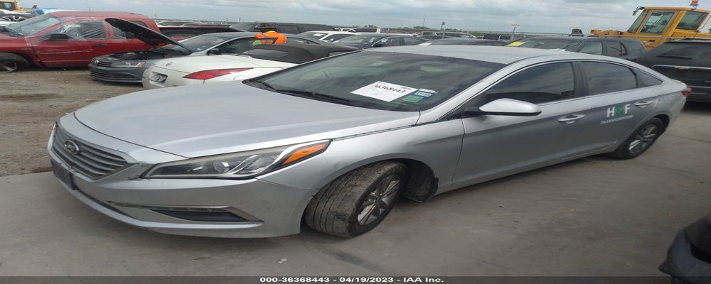 5NPE24AFXFH234555 2015 HYUNDAI SONATA photo no. 2