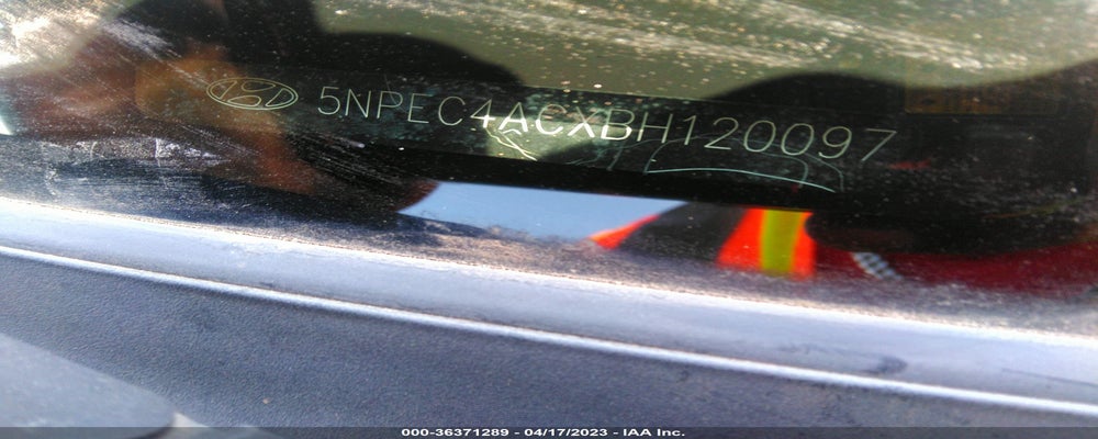 5NPEC4ACXBH120097 2011 HYUNDAI SONATA photo no. 9