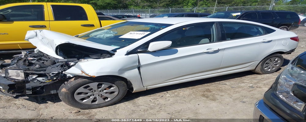 KMHCT4AE5GU014349 2016 HYUNDAI ACCENT photo no. 2