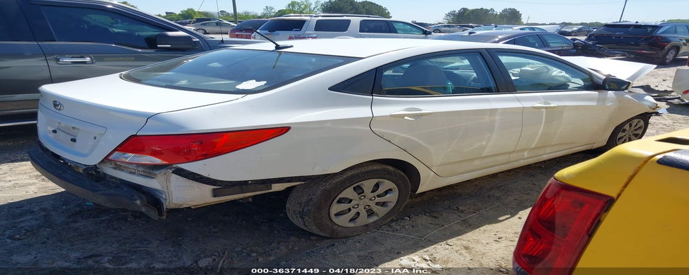 KMHCT4AE5GU014349 2016 HYUNDAI ACCENT photo no. 4
