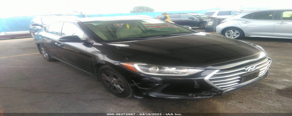 5NPD84LF4HH194564 2017 HYUNDAI ELANTRA photo no. 2