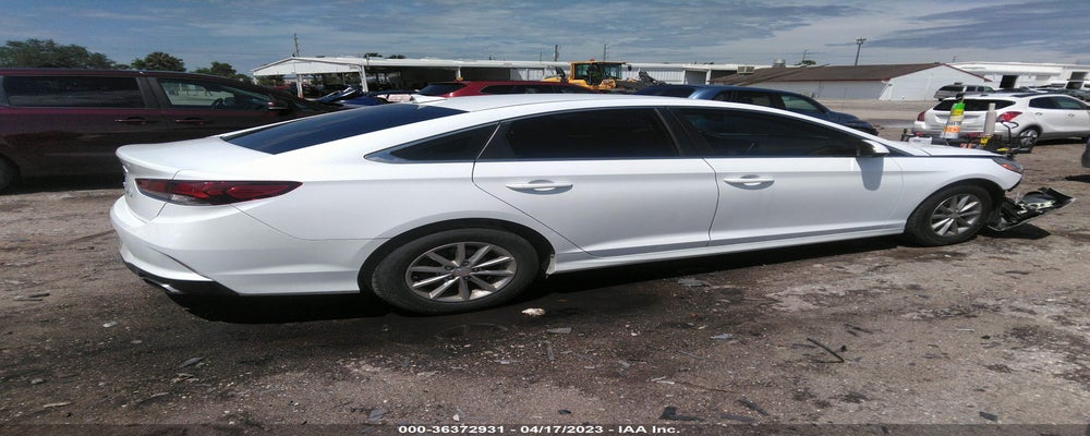 5NPE24AF3JH614426 2018 HYUNDAI SONATA photo no. 4