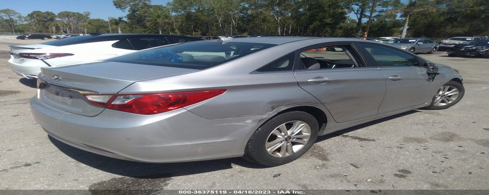 5NPEB4AC3DH629339 2013 HYUNDAI SONATA photo no. 4