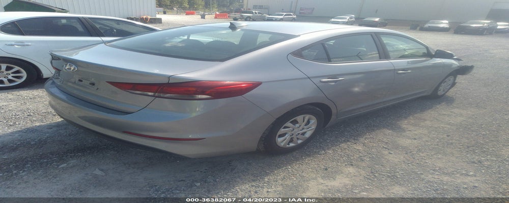 5NPD74LF6HH200965 2017 HYUNDAI ELANTRA photo no. 4