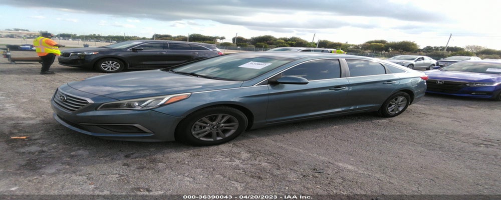 5NPE24AF7GH284833 2016 HYUNDAI SONATA photo no. 2