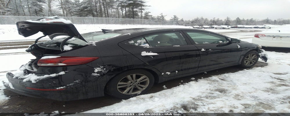 KMHD84LF3JU475505 2018 HYUNDAI ELANTRA photo no. 4