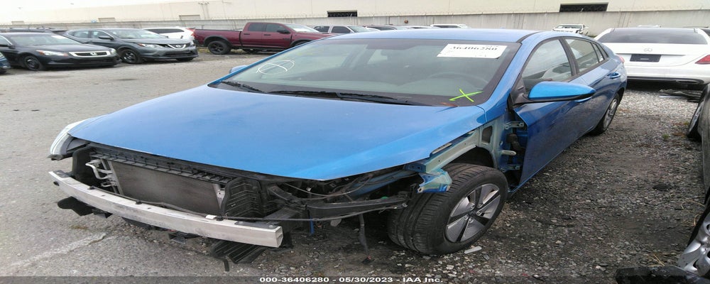 KMHC65LCXJU063692 2018 HYUNDAI IONIQ HYBRID photo no. 2