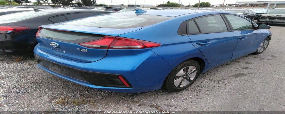 KMHC65LCXJU063692 2018 HYUNDAI IONIQ HYBRID photo no. 4
