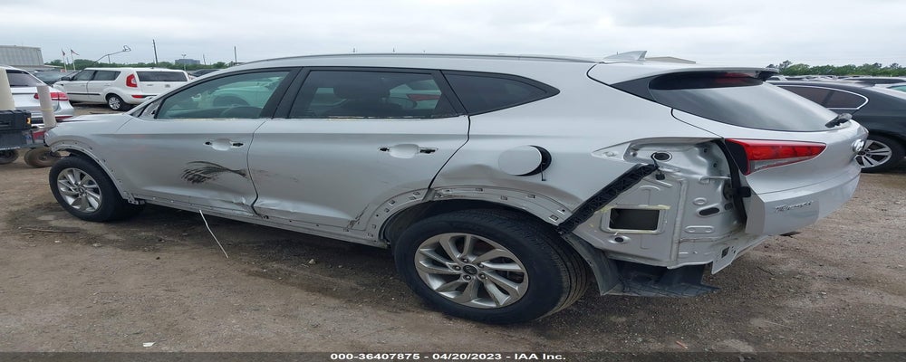 KM8J33A42JU665597 2018 HYUNDAI TUCSON photo no. 3