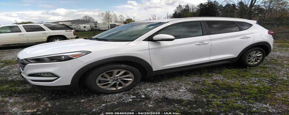 KM8J3CA2XGU104894 2016 HYUNDAI TUCSON photo no. 2