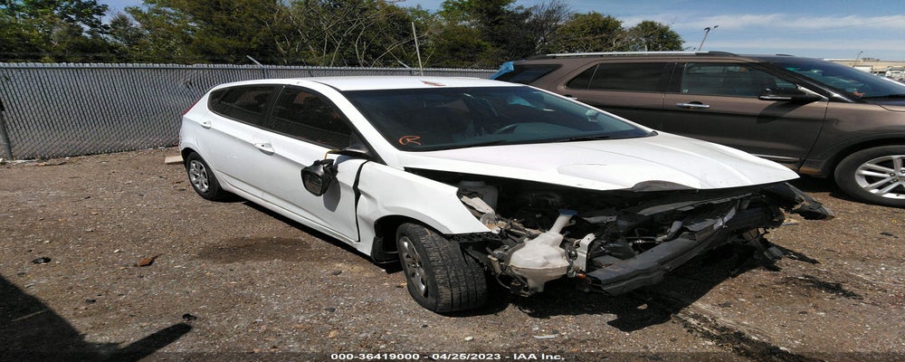 KMHCT5AE4DU092591 2013 HYUNDAI ACCENT photo no. 16