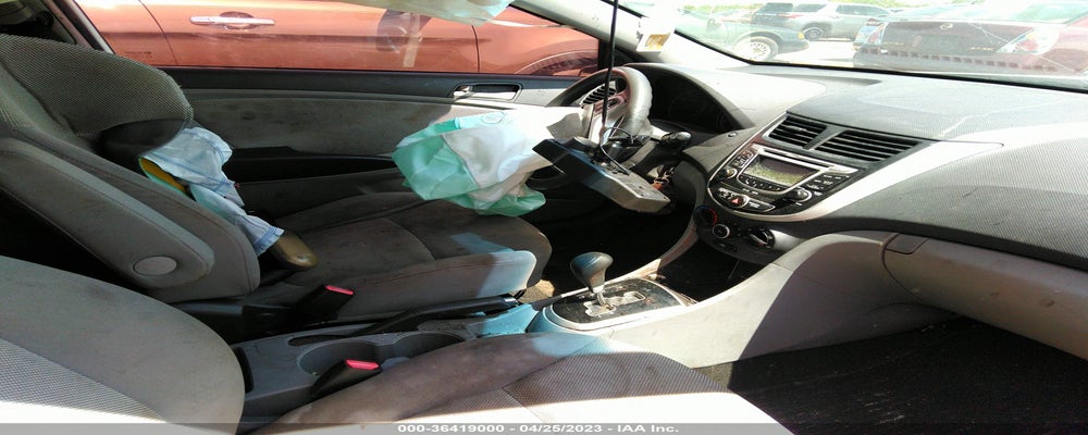 KMHCT5AE4DU092591 2013 HYUNDAI ACCENT photo no. 5