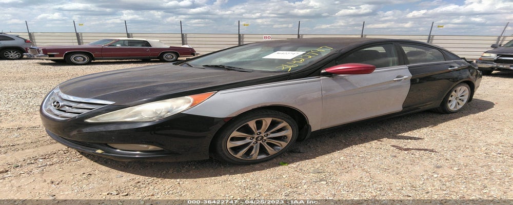 5NPEC4AC6BH307157 2011 HYUNDAI SONATA photo no. 2
