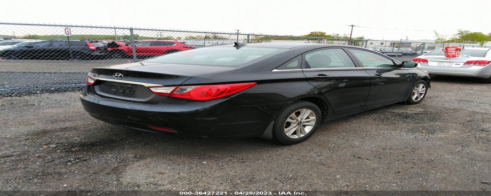 5NPEB4AC3BH101801 2011 HYUNDAI SONATA photo no. 4