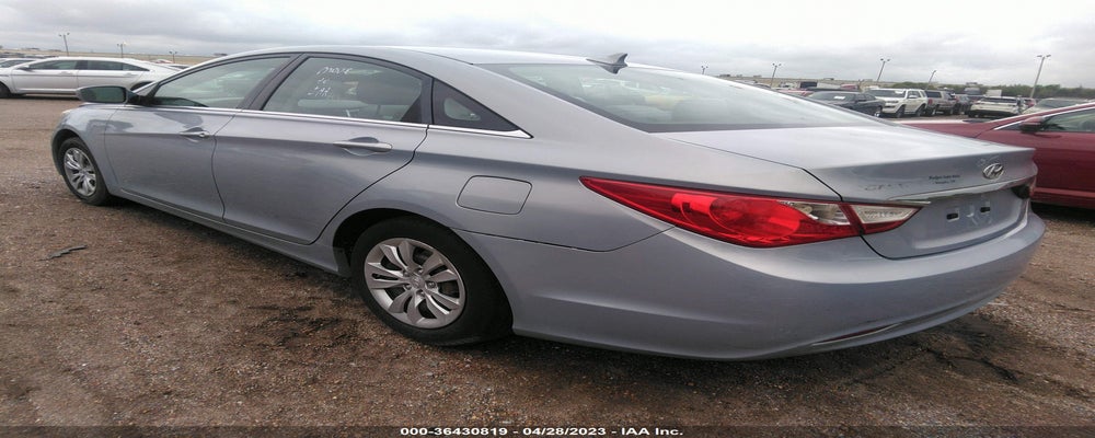 5NPEB4AC3BH167099 2011 HYUNDAI SONATA photo no. 3