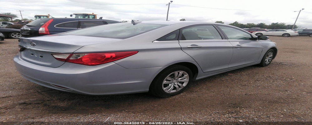5NPEB4AC3BH167099 2011 HYUNDAI SONATA photo no. 4