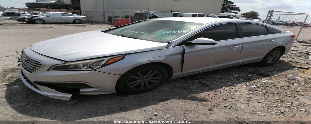 5NPE24AF0FH222527 2015 HYUNDAI SONATA photo no. 2