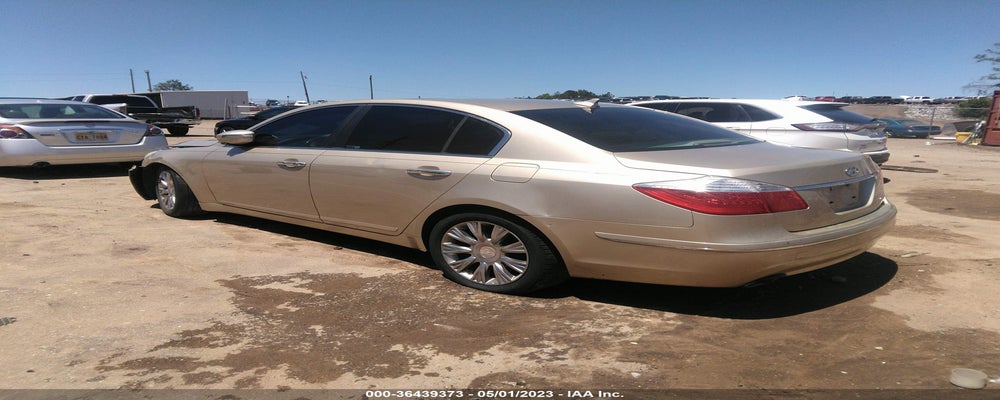 KMHGC4DE0AU105937 2010 HYUNDAI GENESIS photo no. 3