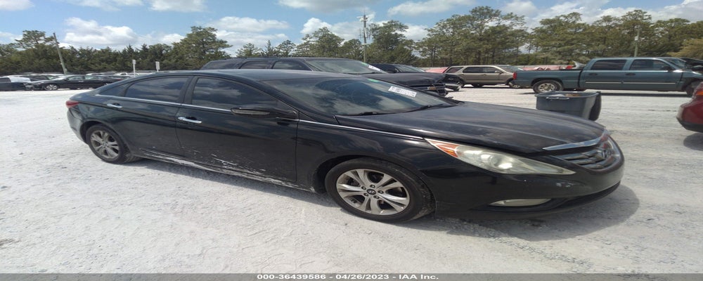 5NPEC4AC6BH138726 2011 HYUNDAI SONATA photo no. 2