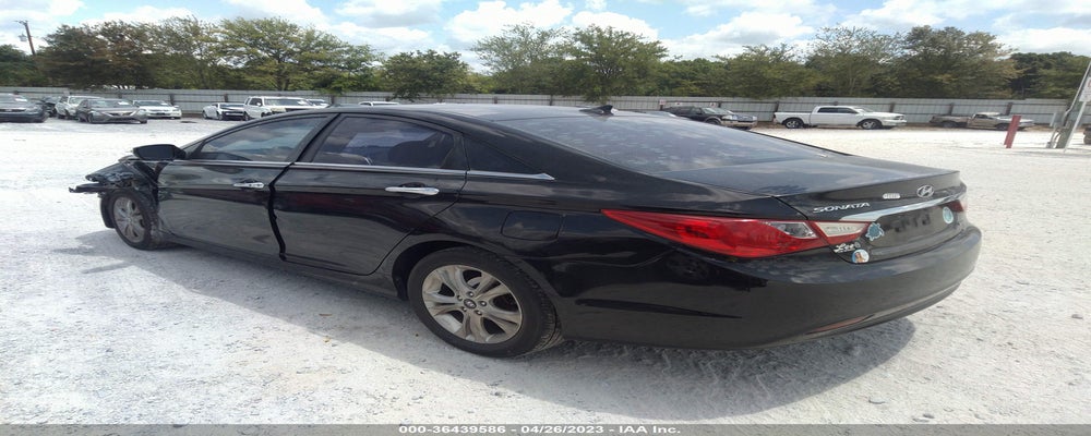 5NPEC4AC6BH138726 2011 HYUNDAI SONATA photo no. 3