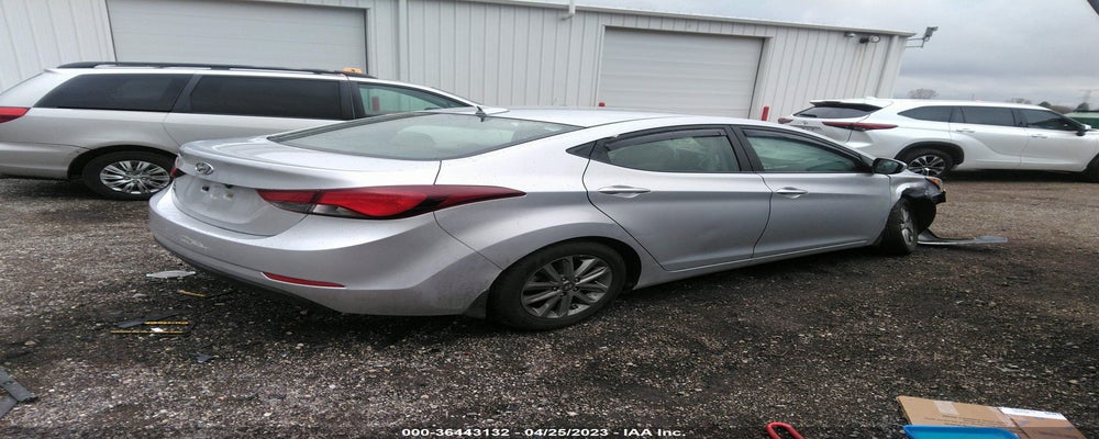 5NPDH4AE9GH686029 2016 HYUNDAI ELANTRA photo no. 4