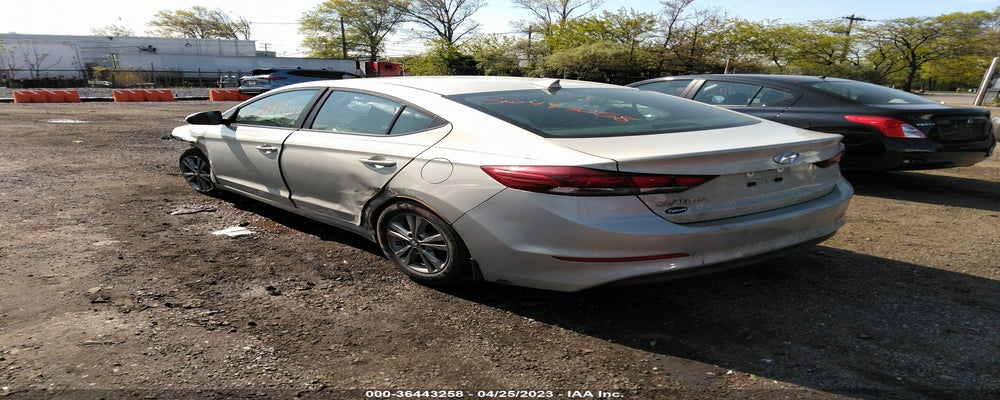 KMHD84LF9HU243890 2017 HYUNDAI ELANTRA photo no. 3