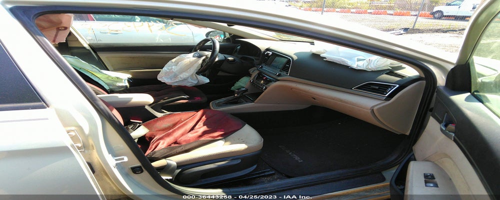 KMHD84LF9HU243890 2017 HYUNDAI ELANTRA photo no. 5