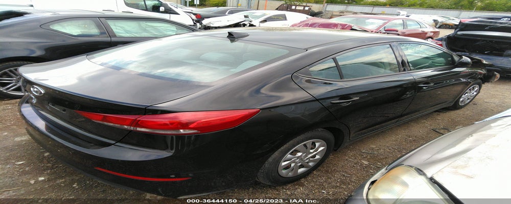 5NPD74LF8HH072843 2017 HYUNDAI ELANTRA photo no. 4