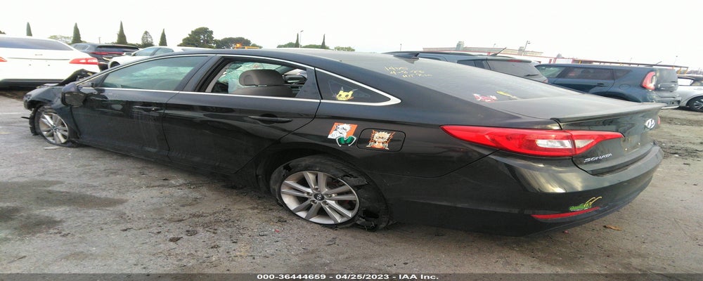 5NPE24AF7FH253662 2015 HYUNDAI SONATA photo no. 3