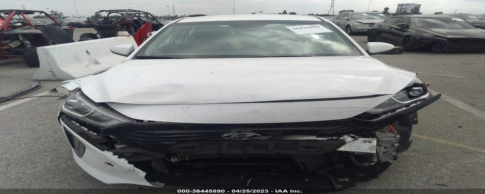 KMHC75LD6JU090930 2018 HYUNDAI IONIQ PLUG-IN HYBRID photo no. 10